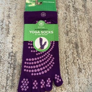 New Gaiam Yoga Socks sz Sm/Med